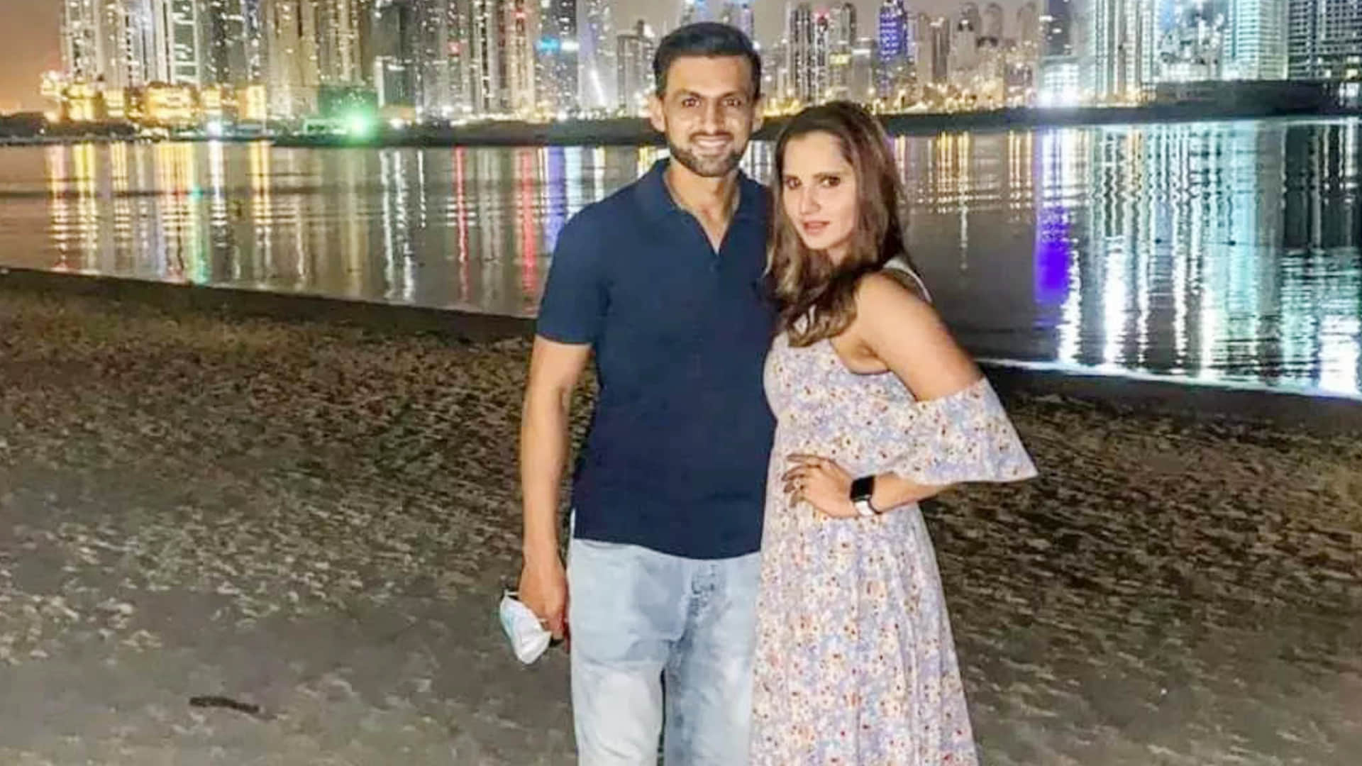 Pakistani Media says Sania Mirza and Shoaib Malik to divorce after resolving legal issues; Ayesha Omar Photos