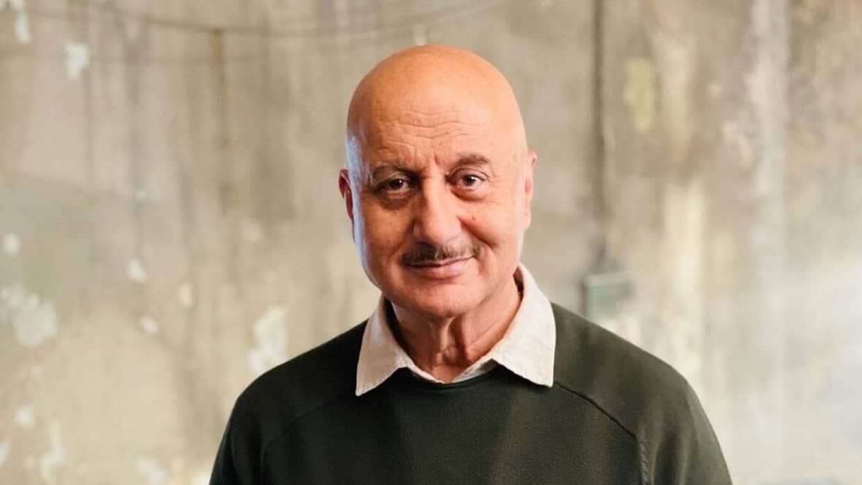 Anupam Kher Shared a video of Uunchai Housefull Show with Sooraj R Barjatya