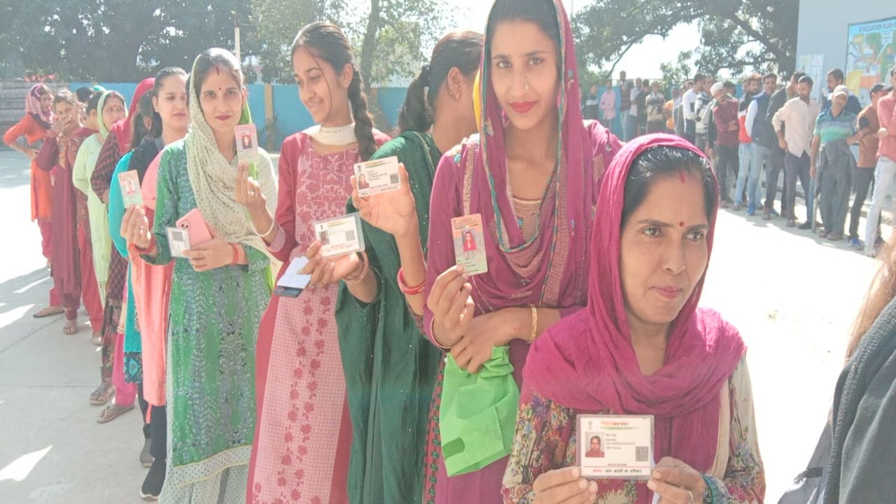 पोलिंग बूथ
