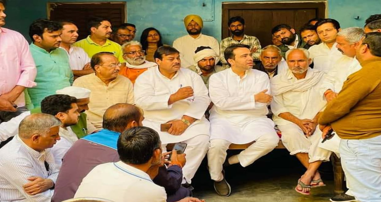 RLD chief Chaudhary Jayant Singh arrived to console the family after the death of Kabaddi player Khushi