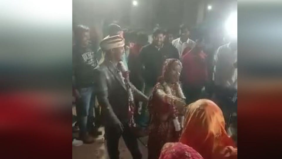 groom danced with the bride first wife saw viral video in kasganj