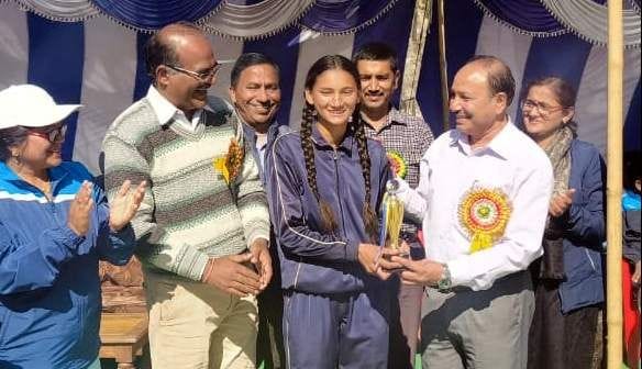 Gairsain block became champion in winter sports competition