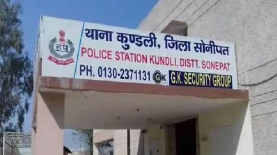 Loot with gas tanker driver on KGP Peripheral-way Sonipat