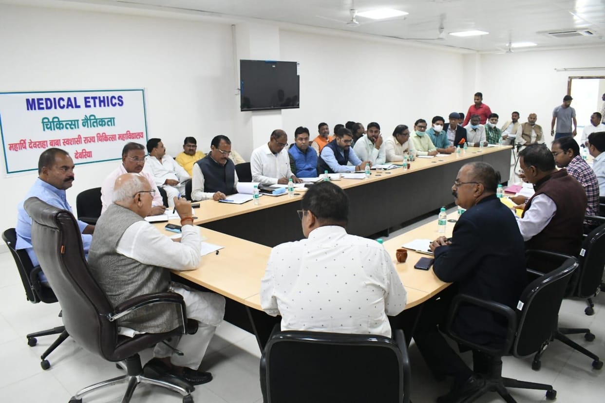 agriculture minister taken meeting with officers