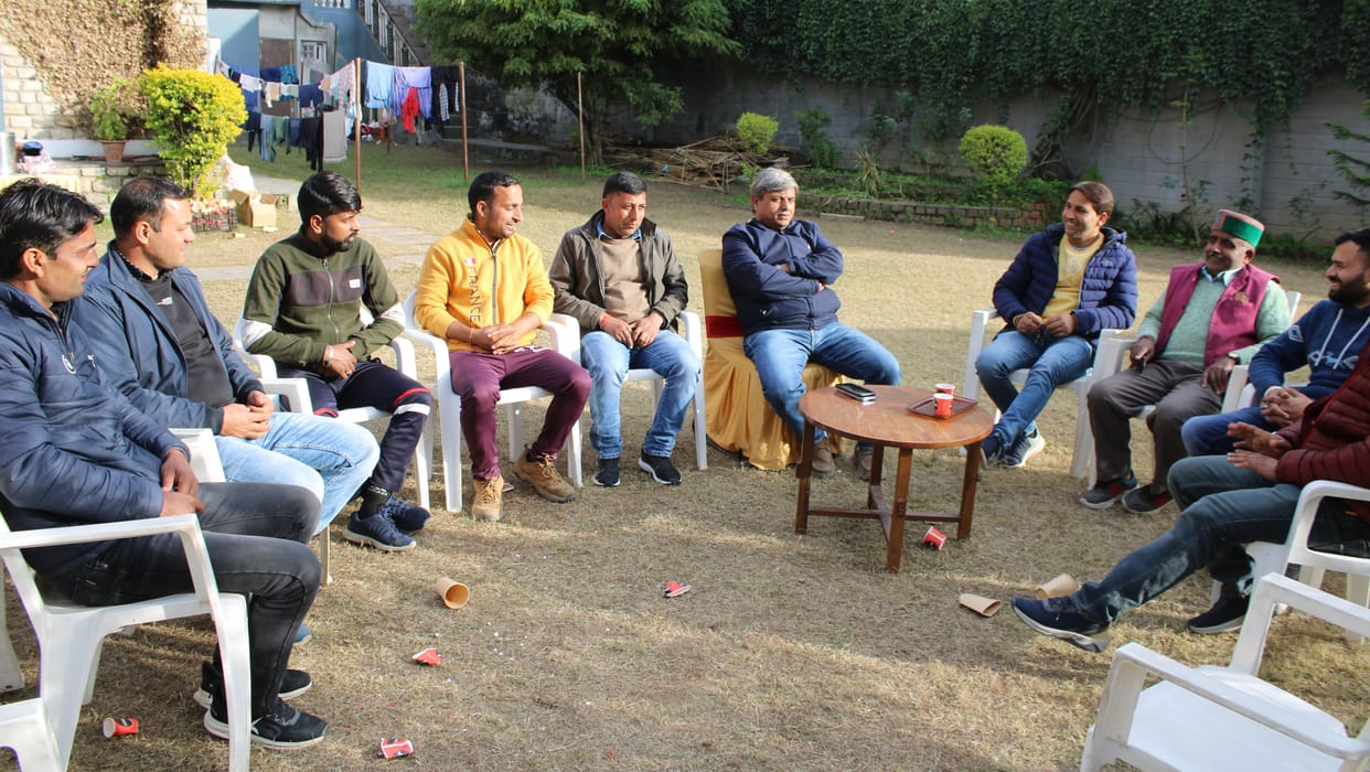 After the end of the voting, the candidates appeared in a relaxed mood.