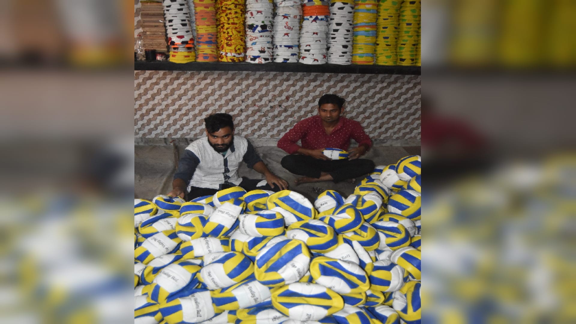 Meerut : Sisaula became a football village, women and daughters became self-dependent by stiching football