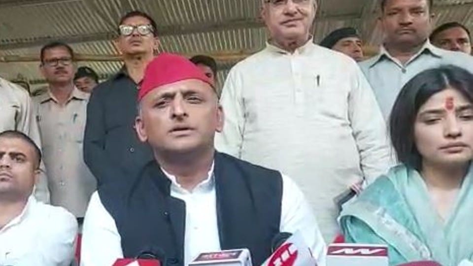 Dimple Yadav said that we do not support the words of Swami Prasad Maurya