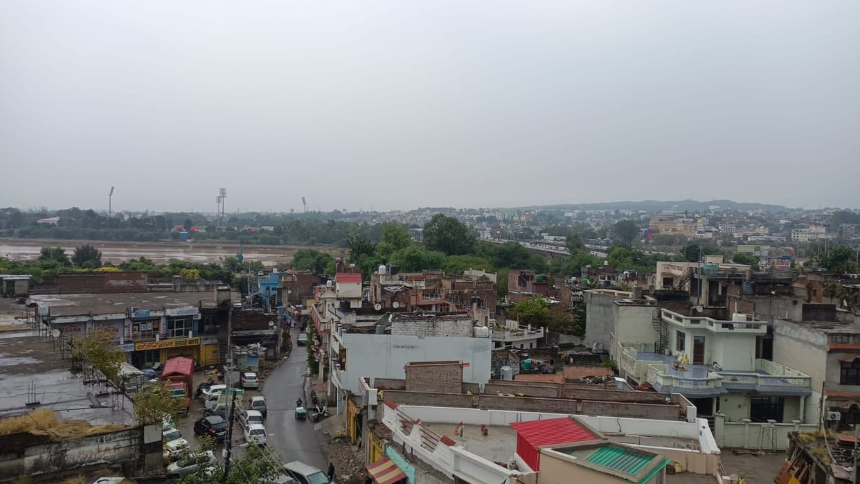 Jammu: Emphasis on planning after consultation with stakeholders for removal of warehouse.