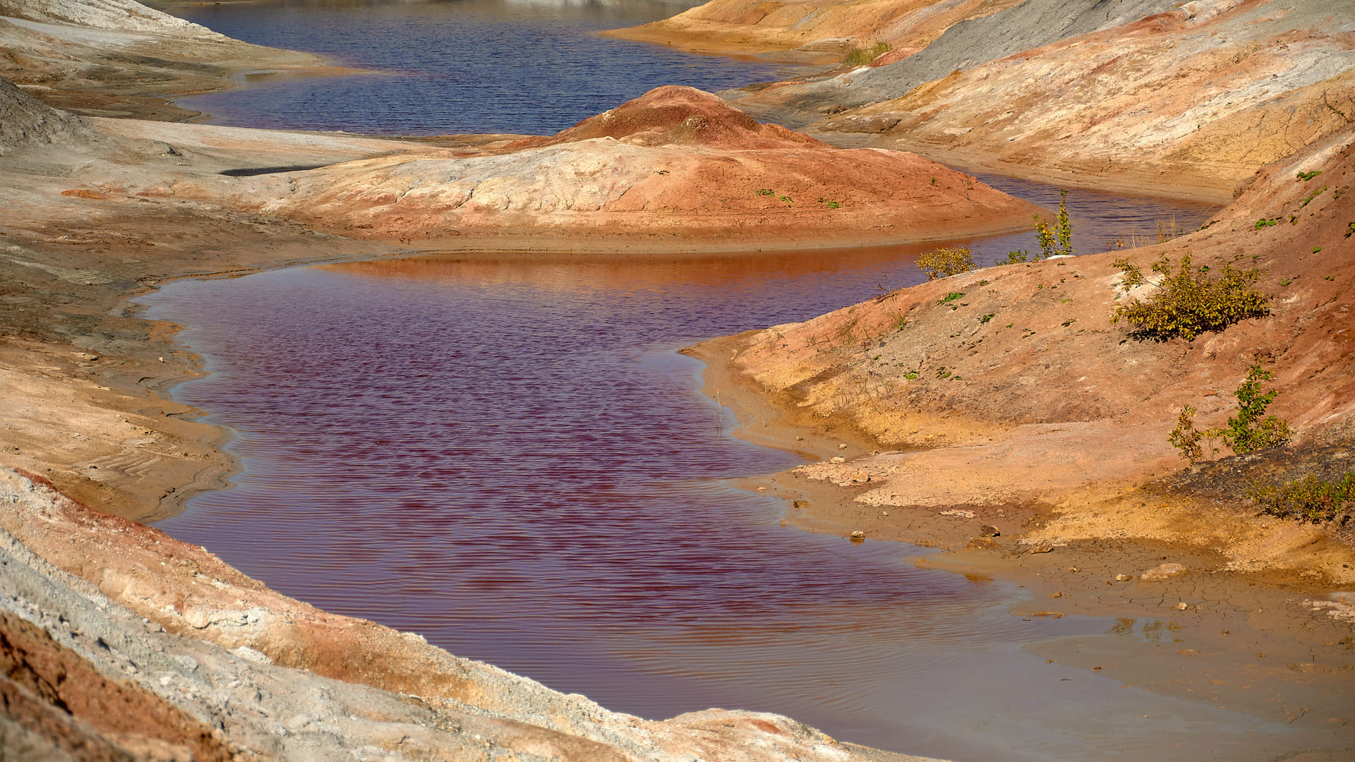 mysterious red river in peru amazes red river video goes viral on social media