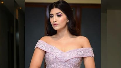 Bigg Boss 16 Nimrit Kaur Ahluwalia Eliminated from salman khan show in mid night eviction as per reports