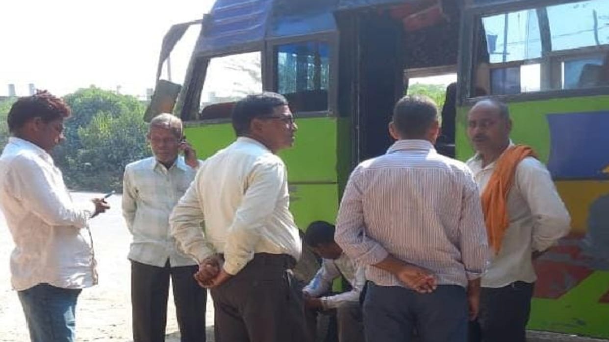 former minister bus operator was strangled to death In Pratapgarh