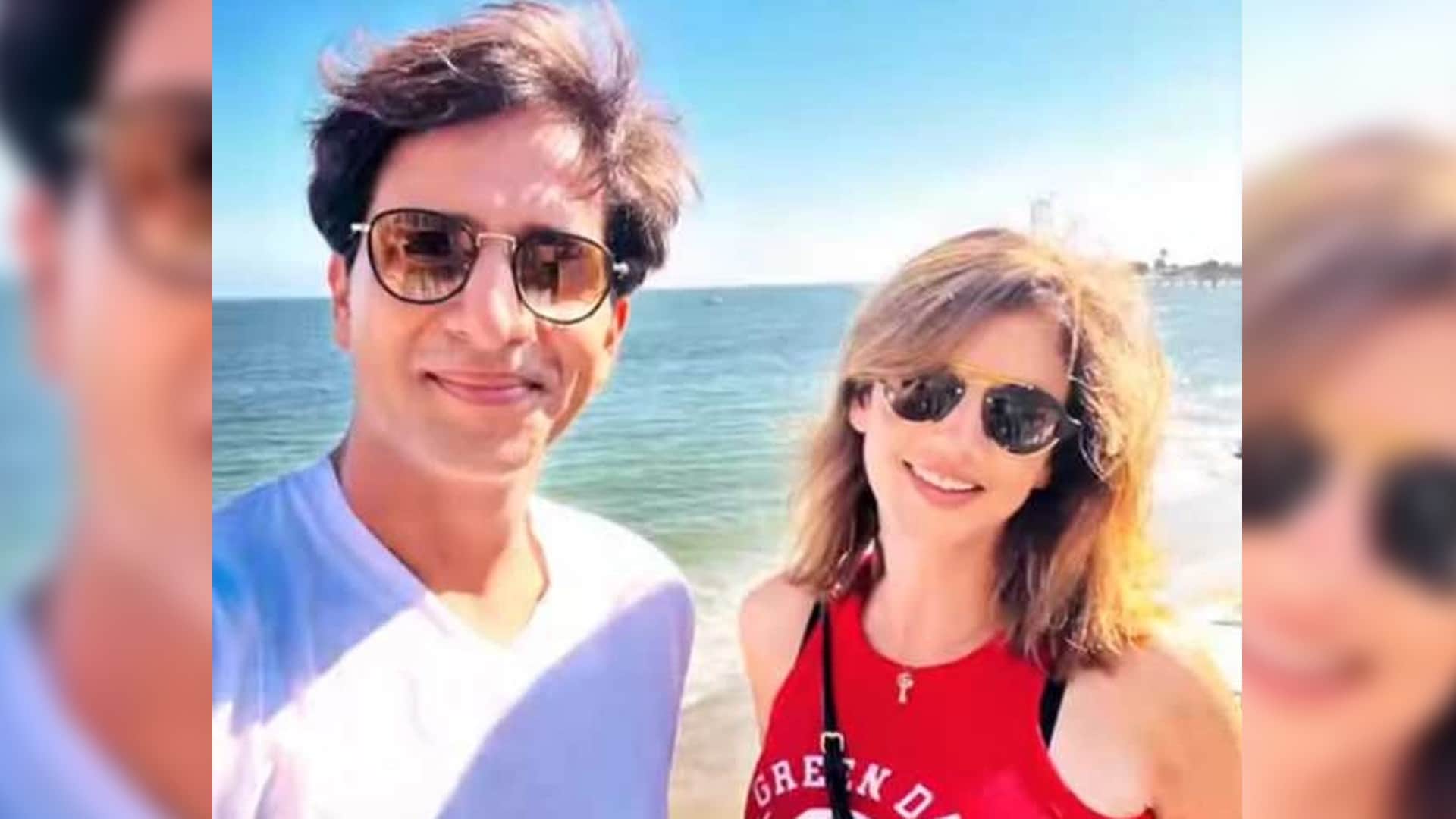 actress Sussanne Khan in relationship with Arslan Goni reposted photo and caption it i love you too baby