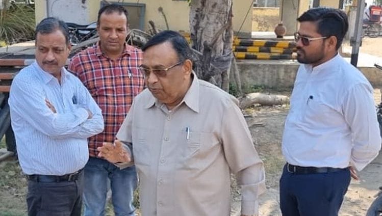 Member of North-West Railway Consumer Advisory Committee inspected