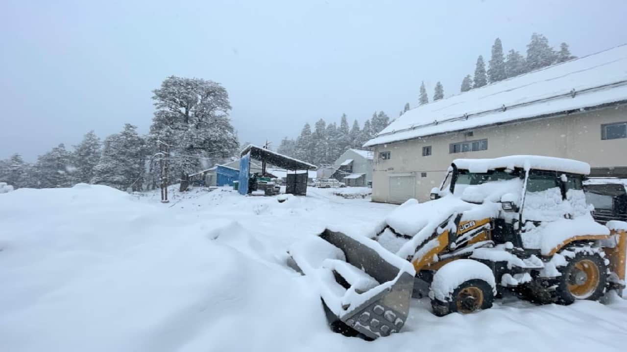 Himachal weather, First snowfall of the season in five tourist places of Himachal including Manali