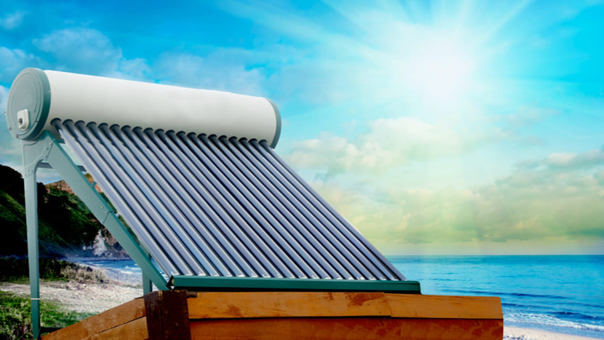 Cheap Solar Water Heater to Bring in Winter Season Know Price and Specifications in Hindi