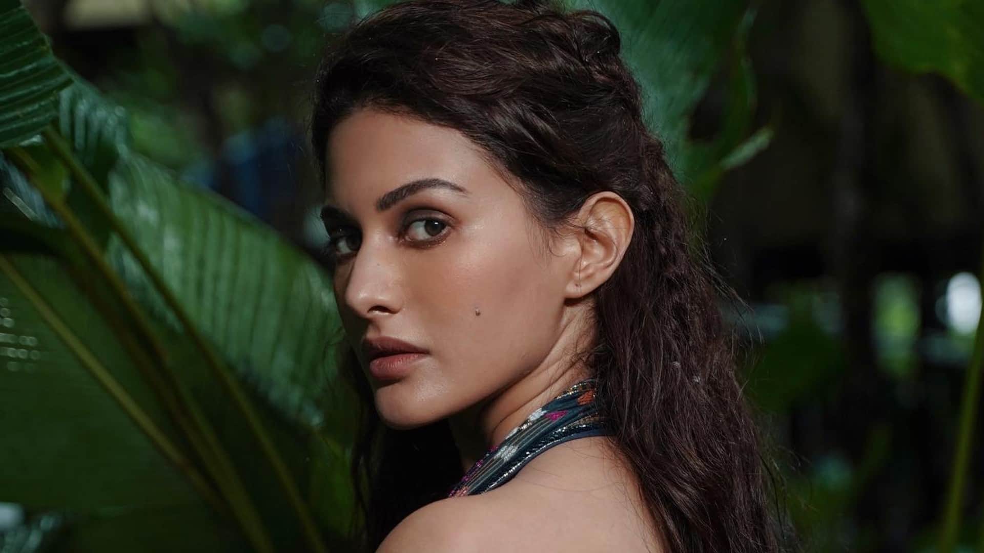 Amyra Dastur Shares her Casting Couch and Harassment experience says happens in both industries