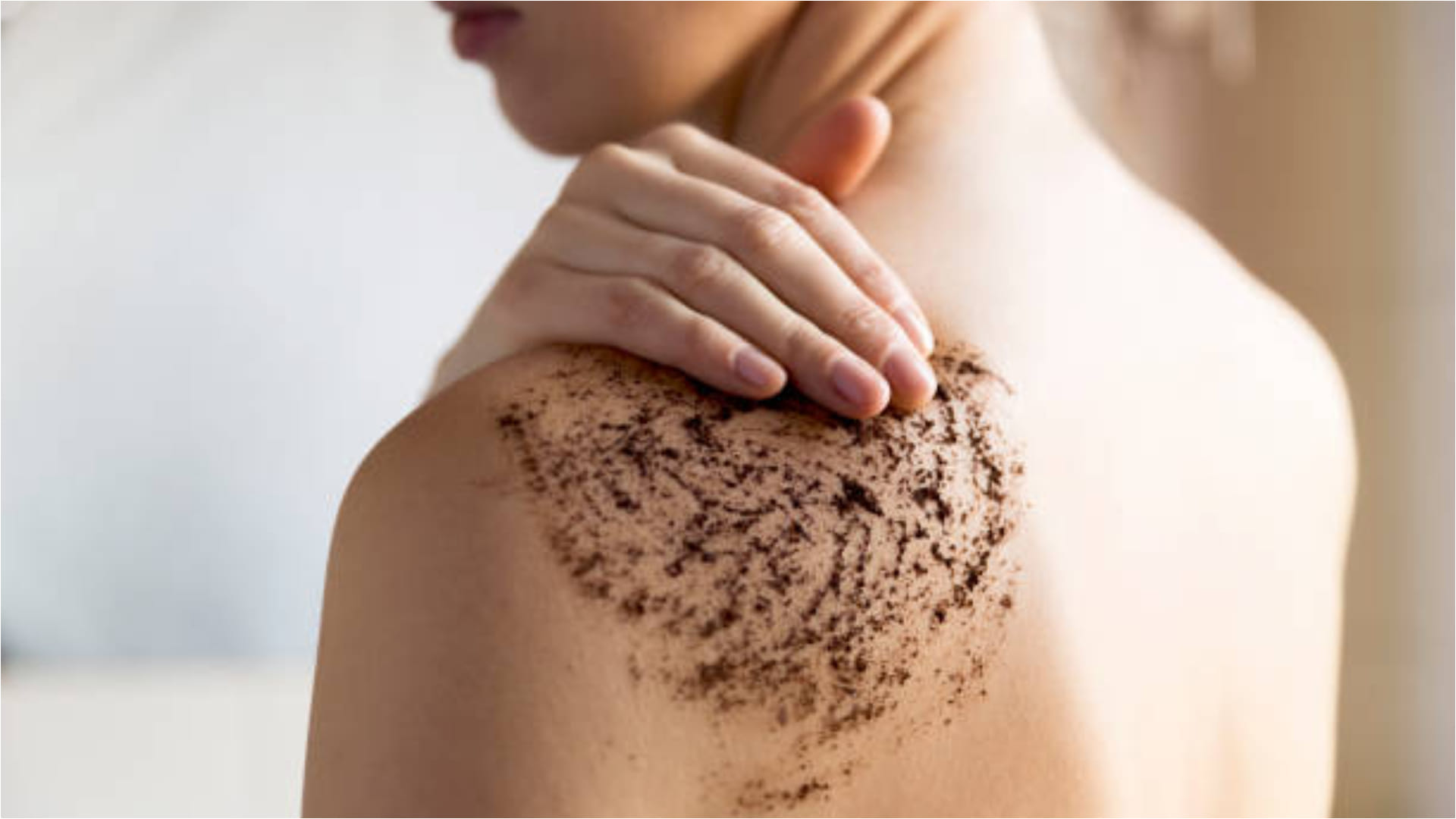 Winter Skin Care Tips For Flawless Back Skin To Wearing Backless Dress In Winter