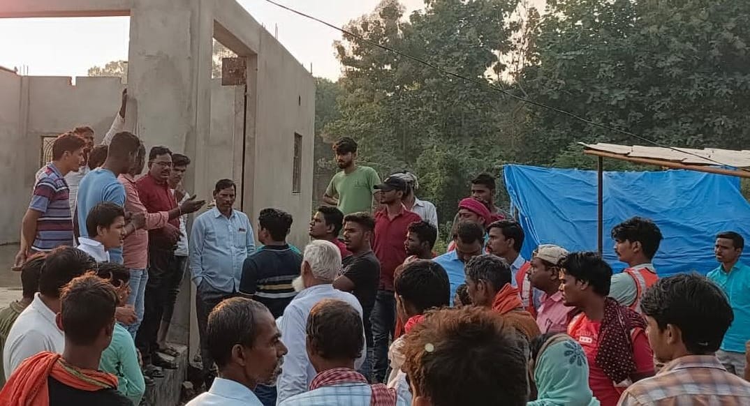 EO raided illegal meat and fish shops, created a stir