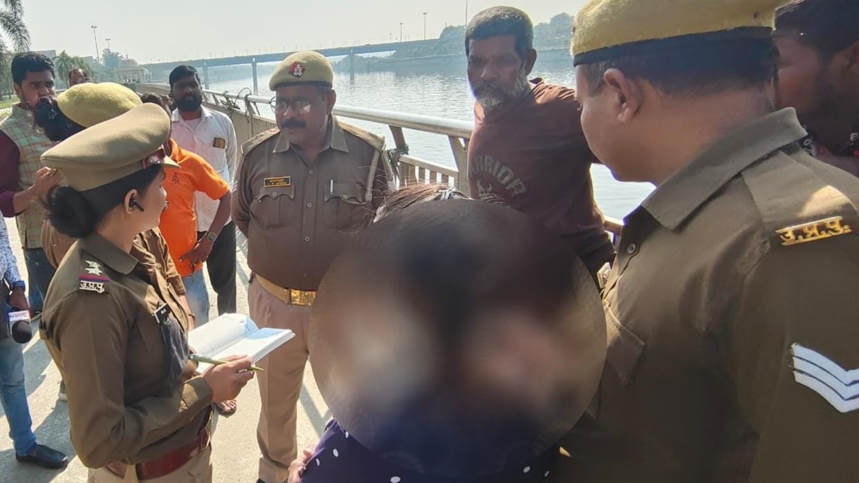Lucknow News: Cheated in love, the girl jumped into the Gomti river