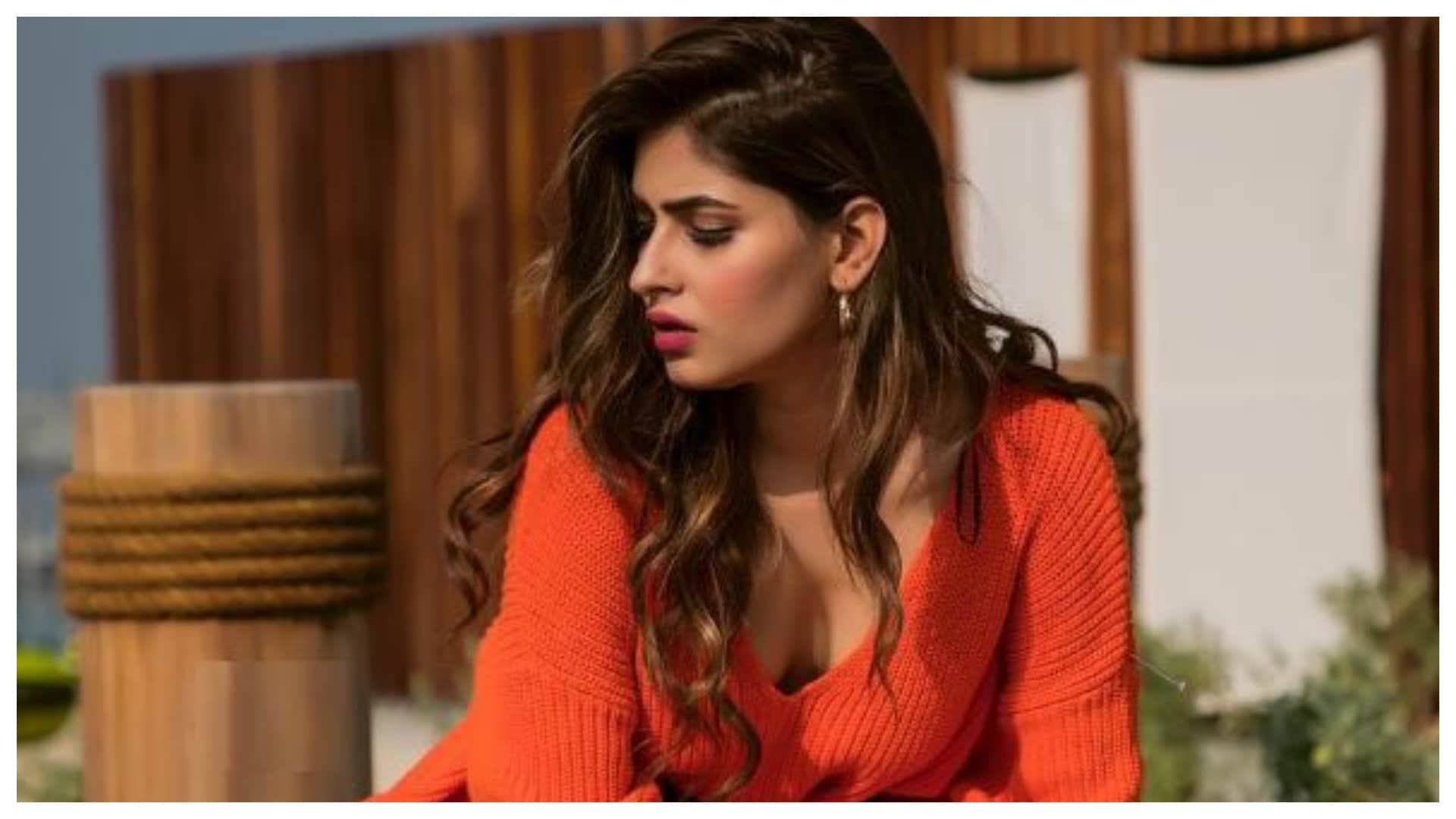 Shah Son Vivan Shah Dating with Karishma Sharma News in Hindi