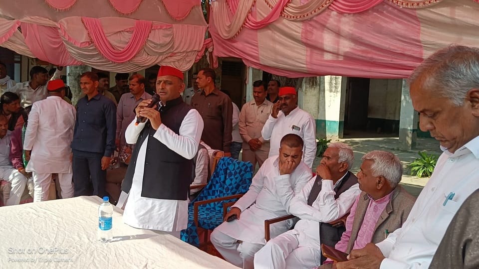 Mainpuri By-Election 2022 Samajwadi Party and BJP engaged in wooing Shakya voters in Mainpuri