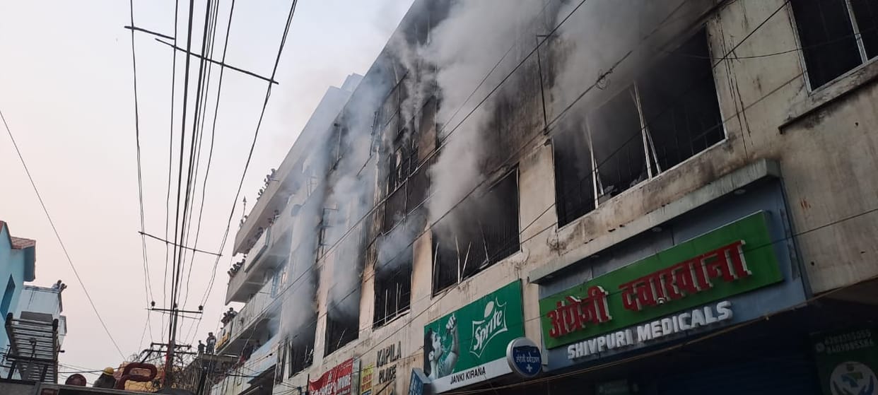 Fire in posh area of Patna: Patients flee from physiotherapy center after seeing fire in gym, children study