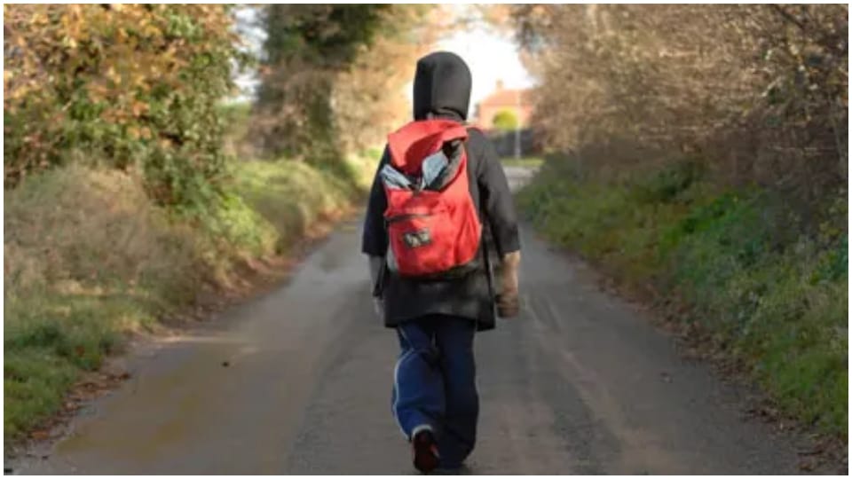 mother scolded for 90 percent marks child ran away from home in Jhalawar