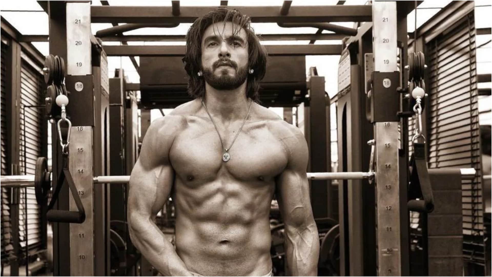 Tuesday Fitness know diet plan of bollywood celebs Akshay Kumar Ranveer Singh Hrithik Roshan Malaika Arora