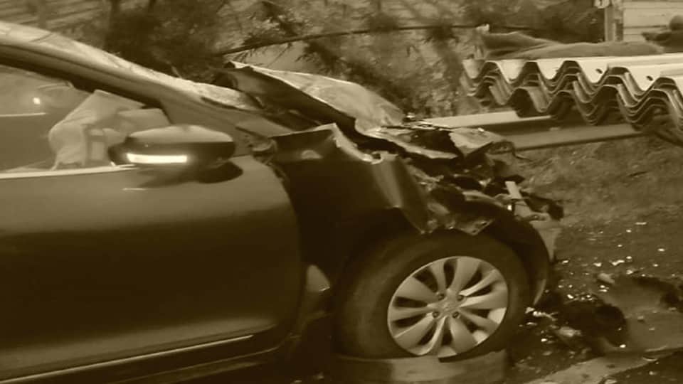 Four dead in Ratlam: A speeding car ran over laborers working on the roadside, 12 injured