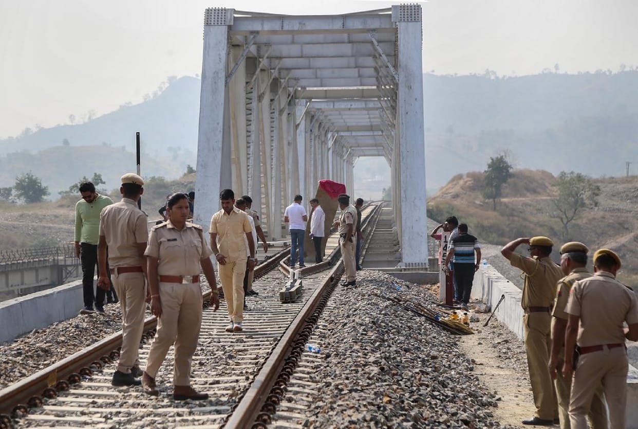 Indian Railways started udaipur-ahmedabad railway track