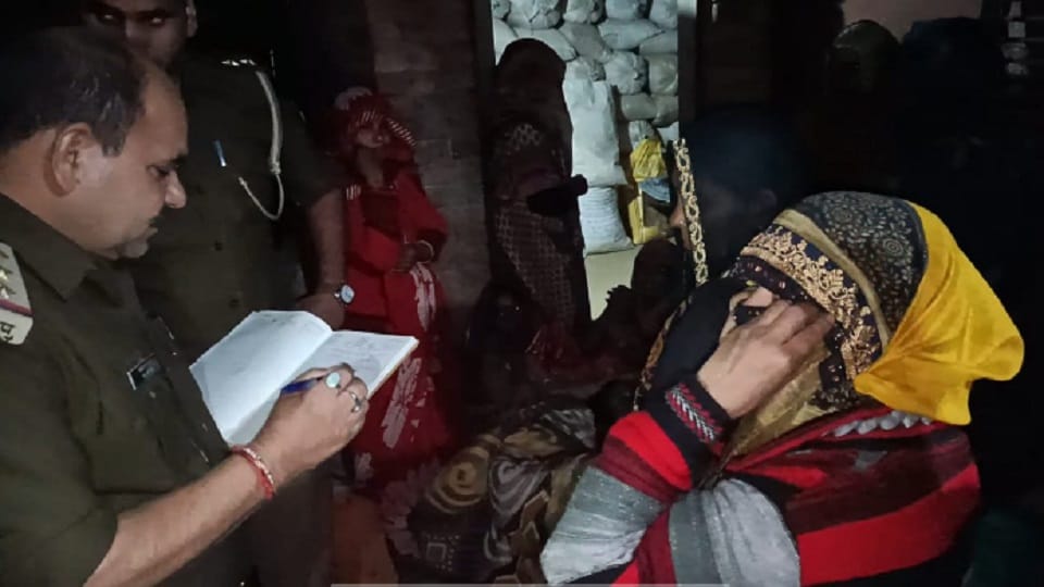 Aligarh : Drunken father kills daughter and ran away