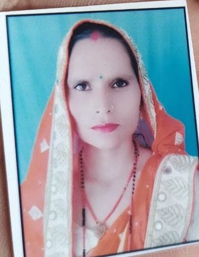 Dead body of married woman found hanging in village Kakrala