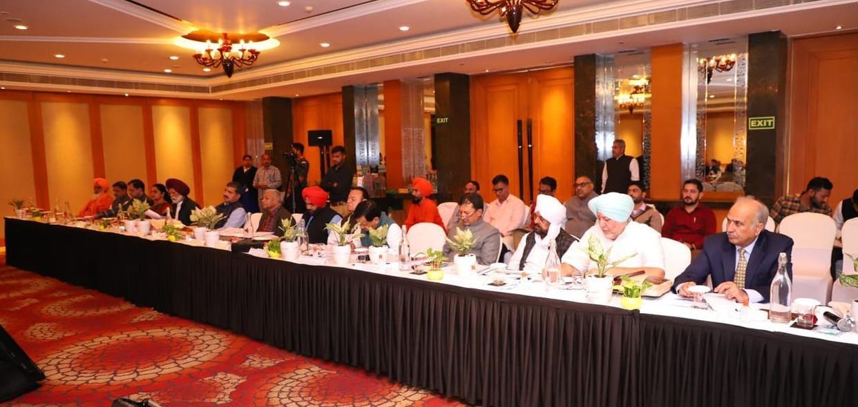 18 MPs of Haryana-Punjab put problems before Northern Railway
