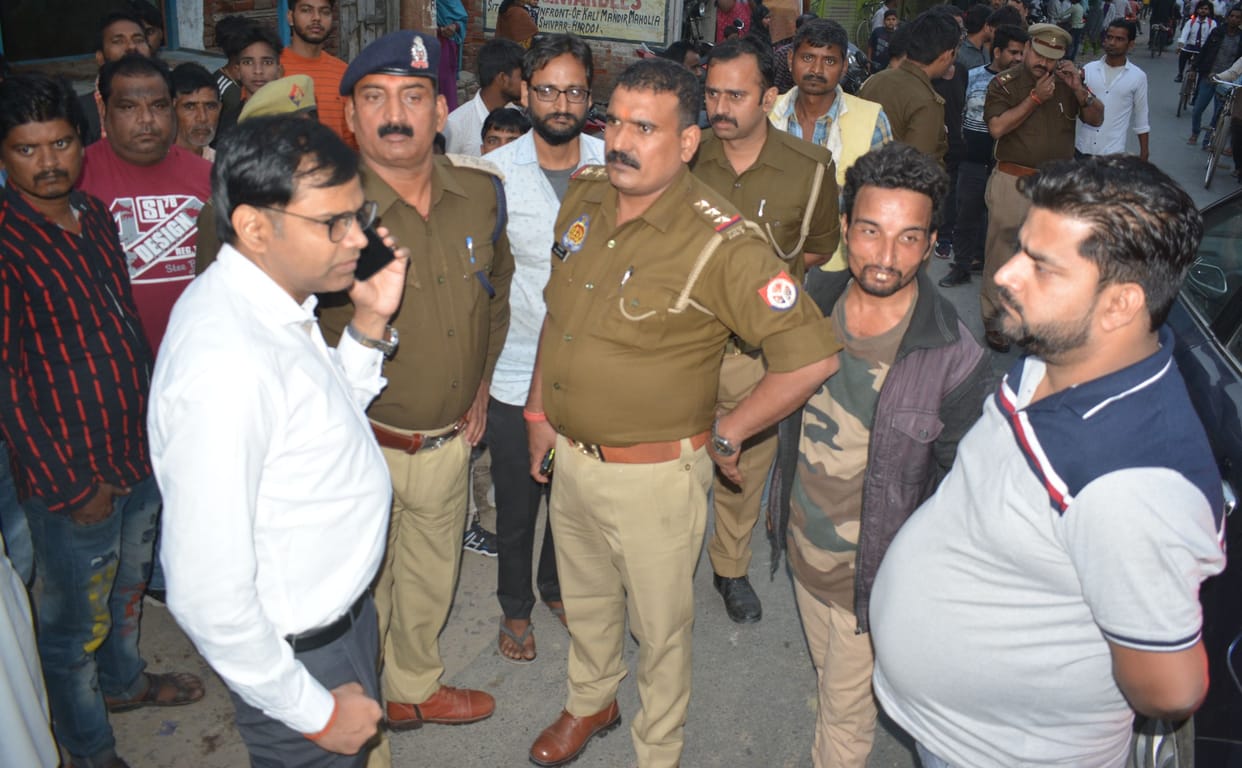 Hardoi, Tractor-trolley crushed a young man riding a scooty, death