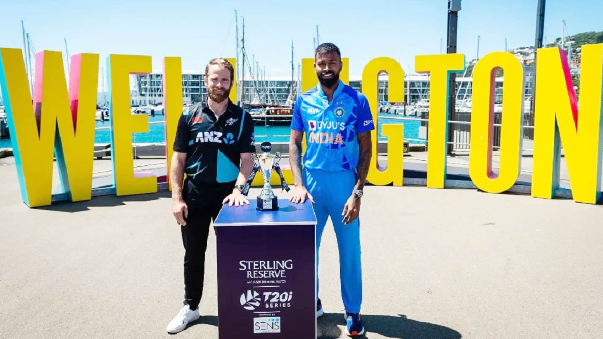 India vs New Zealand T20 Series Hardik Pandya and Kane Williamson in Rickshaw Photoshoot News in Hindi