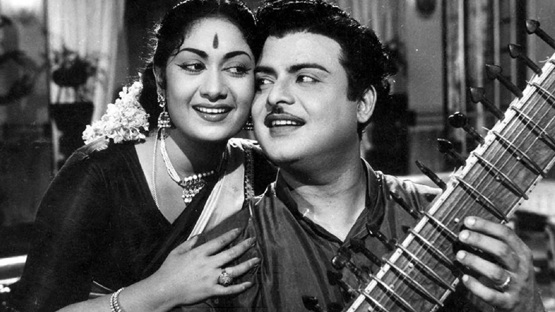 Gemini Ganesan Birth Anniversary know about famous tamil actor and Bollywood actress rekha father