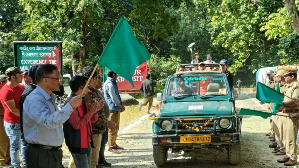 Corbett Tiger Reserve: Tourist see Modi trail and Films based on wildlife during night stay