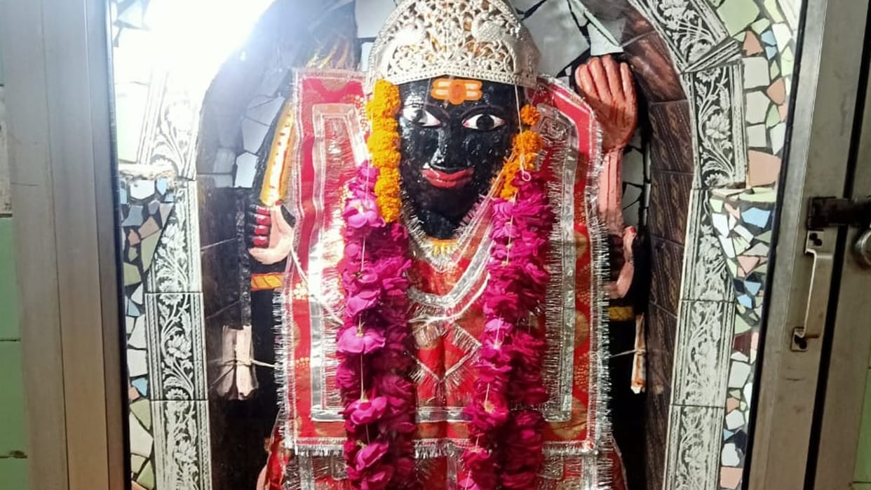 Kaal Bhairav Jayanti 2022 Bhairav Ashtami being celebrated with pomp 56 indulgences along with Havan Pujan