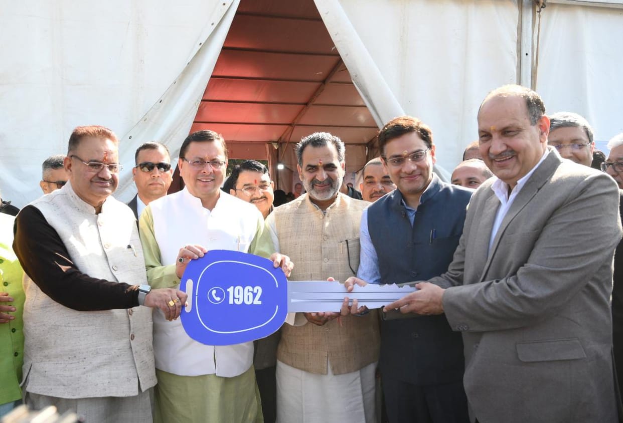 Uttarakhand News: CM Pushkar singh dhami flagged off 60 Mobile ambulance vans for veterinary