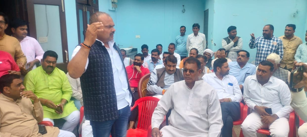 Abhishek became BJP, committee sitting for decision in favor of alliance