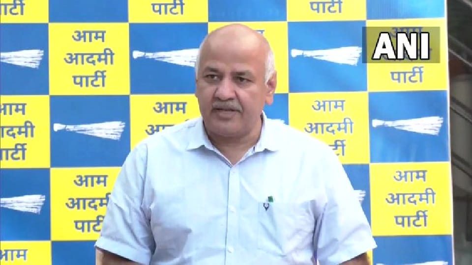 Gujarat Election 2022:  Manish Sisodia accuses BJP of kidnapping AAP Surat candidate Kanchan Jariwala