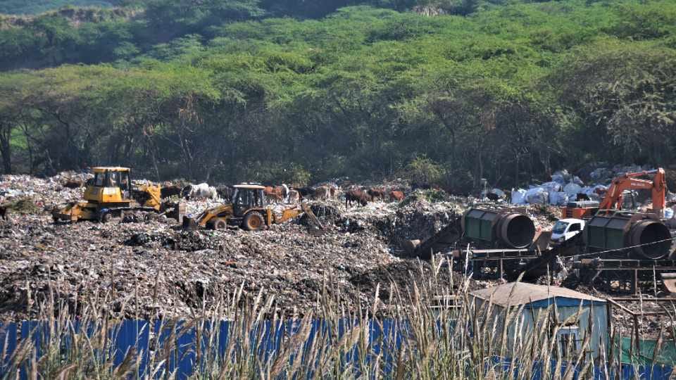 Violation of standards in Dumping Ground one crore fine on Municipal Corporation