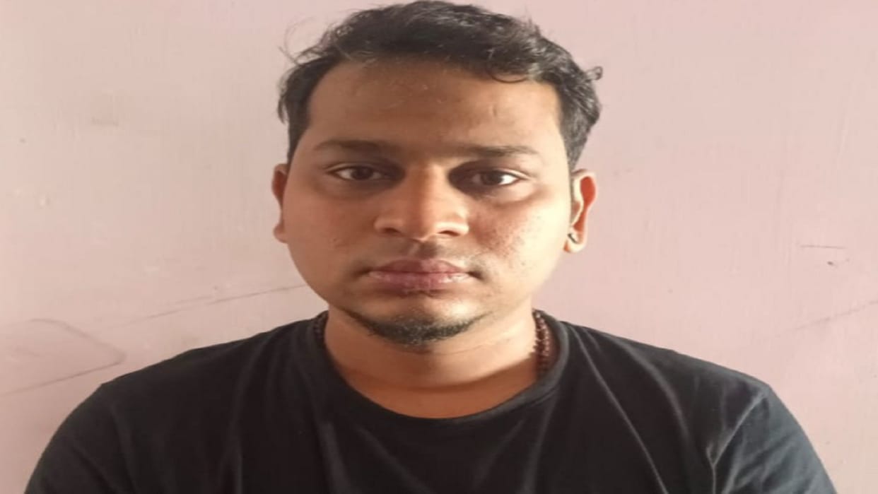 Mumbai Police arrested the wanted accused of raping a minor
