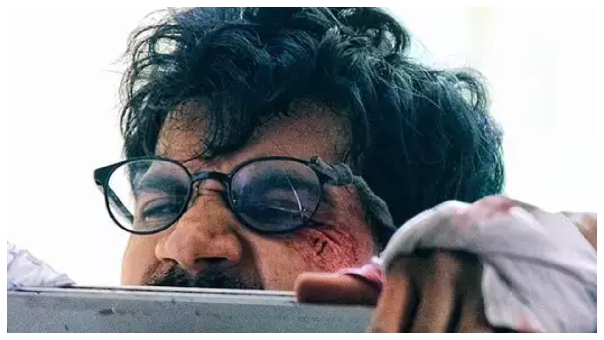 These Bollywood Stars Hurted Their Mentally Health for Roles From Deepika Chhapaak To Janhvi Kapoor Mili
