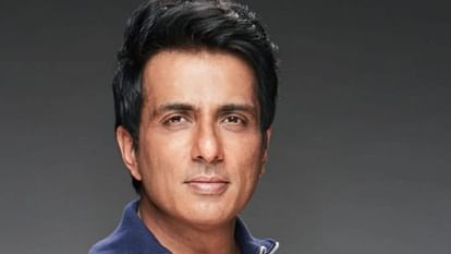 Sonu Sood requests Indian government to set up relief fund for the victims of Odisha train accident