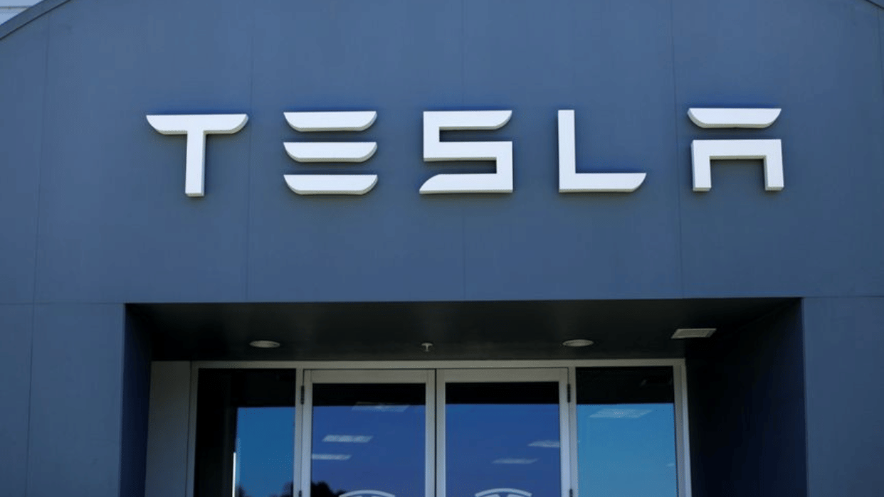 tesla officials may visit india and talk to modi govt to strengthen supply chain diversification beyond china