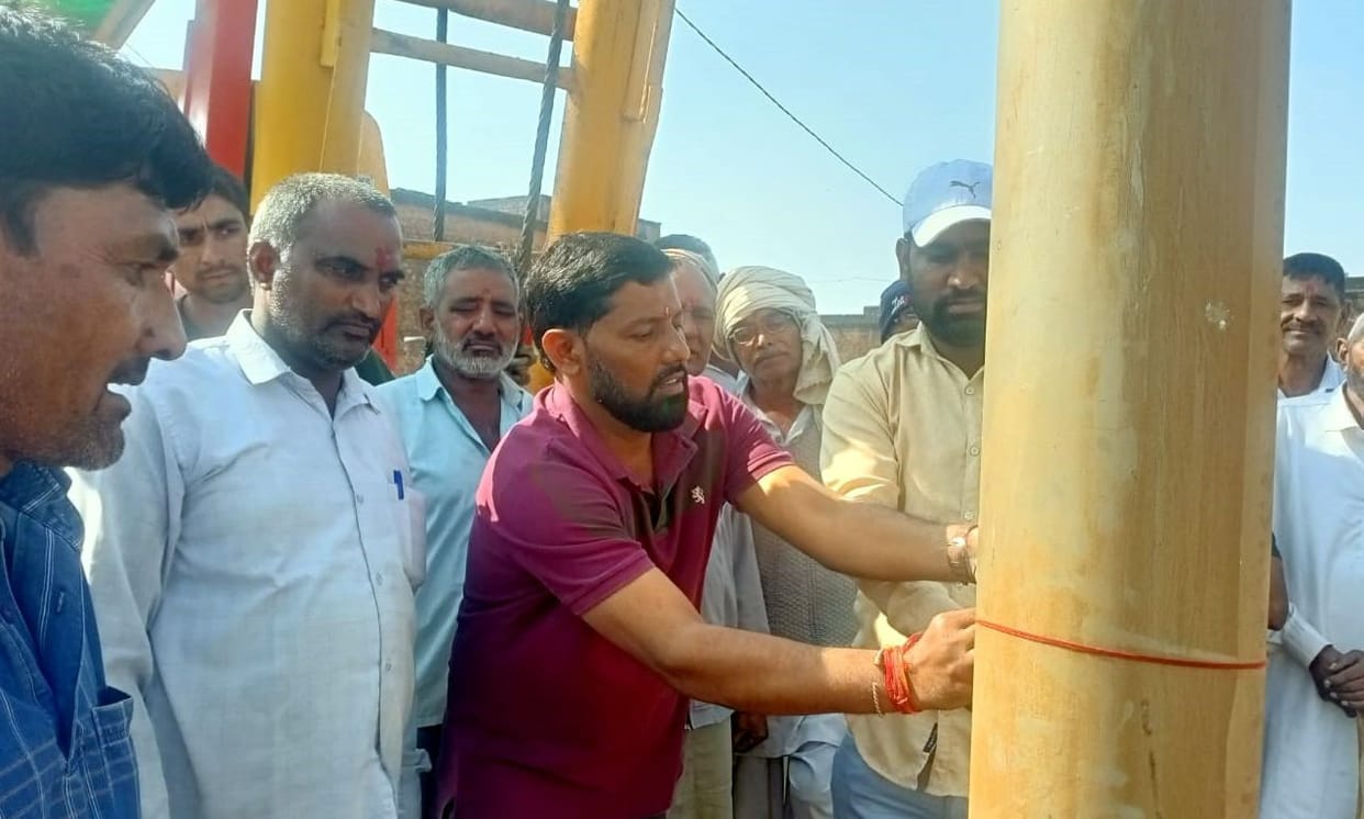 Drainage work started from the main road of Dhani Rahimpur