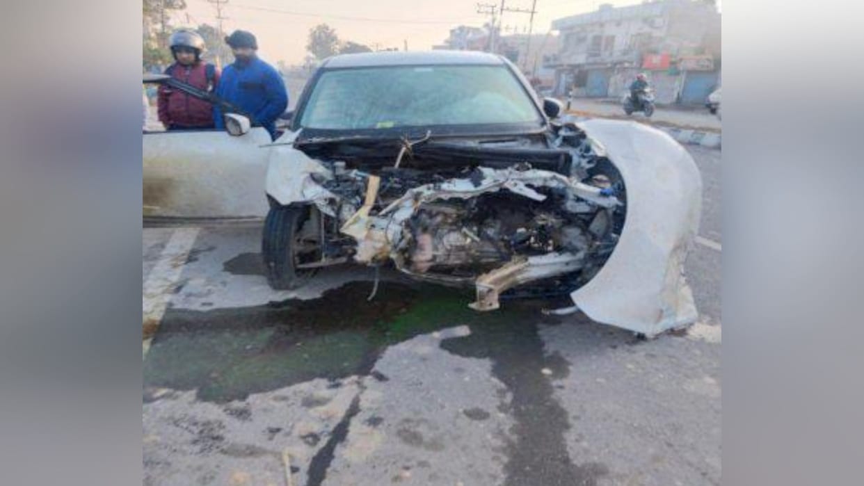 one killed car collision with hydra machine in paonta sahib sirmour himachal pradesh