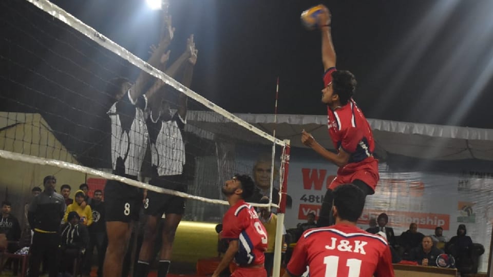 Hosts jammu kashmir of 48th Junior National Volleyball Championship hit a hat trick of victories