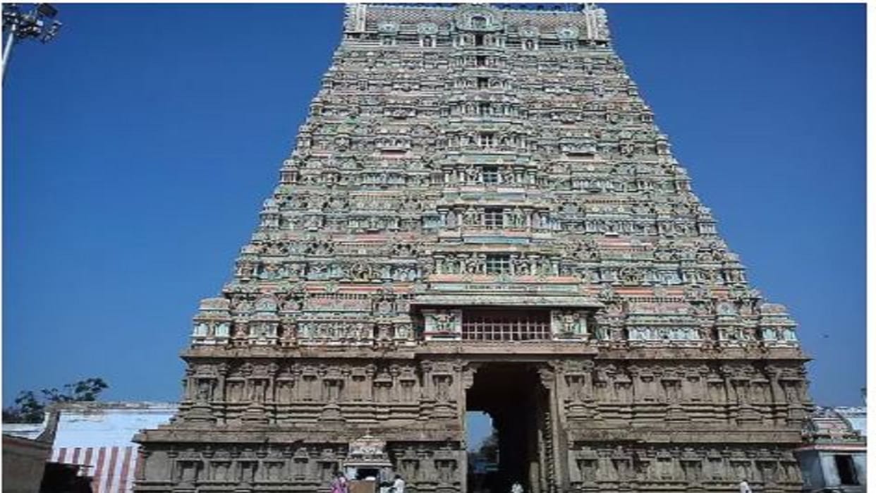 Kashi resides in every part of Tamil Nadu Kashi Vishwanath sits in Kumbakonam a glimpse of Dravida and Chola
